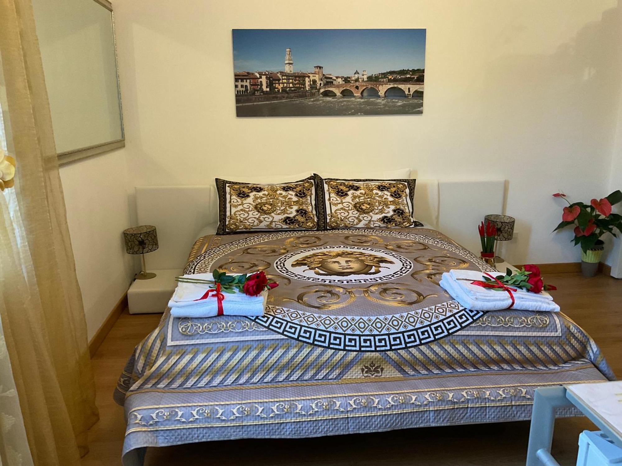 Bed and Breakfast Arena D'Intorno Верона Экстерьер фото